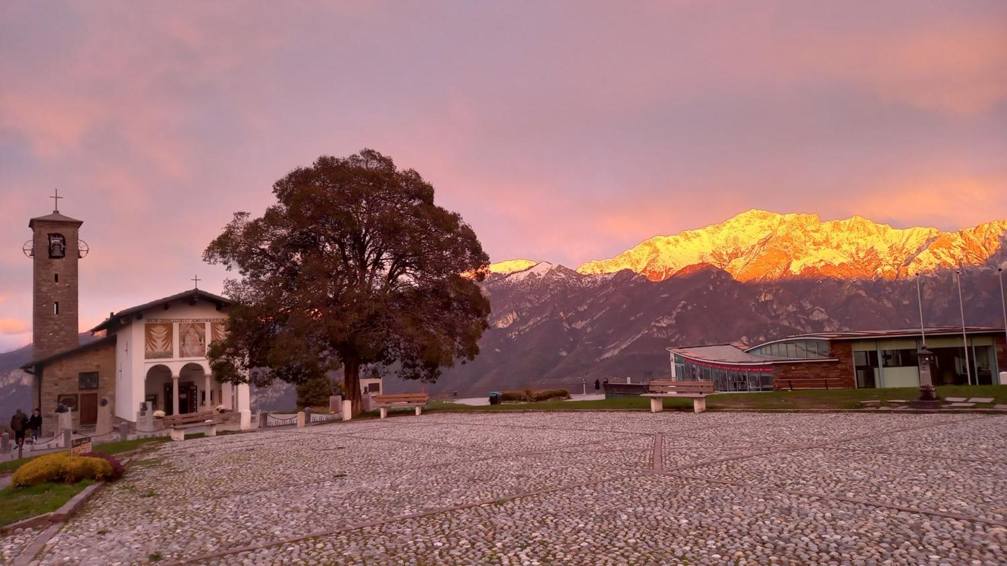 Villetta Singola Con Giardino Cottage Ghisallo Zona Bellagio Magreglio Zewnętrze zdjęcie